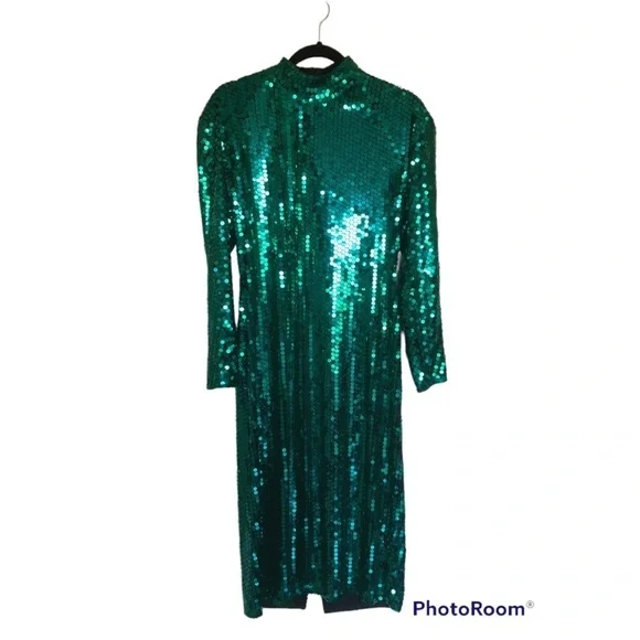 Oleg Cassini | Dresses | Oleg Cassini Sequin Dress Size 4 Emerald Green Keyhole Back 34 Sleeve | Poshmark Oleg Cassini | Dresses | Oleg Cassini Sequin Dress Size 4 Emerald Green Keyhole Back 34 Sleeve | Poshmark